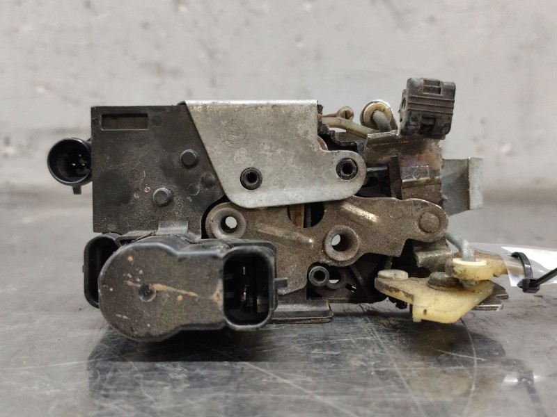 Recambio de cerradura puerta delantera izquierda para fiat brava (182_) 1.4 12 v (182.ba) referencia OEM IAM   