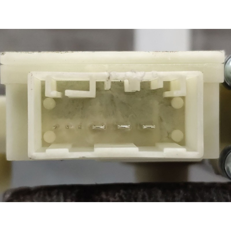 Recambio de motor elevalunas delantero izquierdo para skoda fabia iii (nj3) 1.4 tdi referencia OEM IAM 6V1959801B  