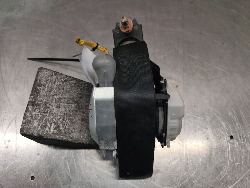 Recambio de cinturon seguridad delantero derecho para hyundai i30 (gd) 1.6 crdi referencia OEM IAM   