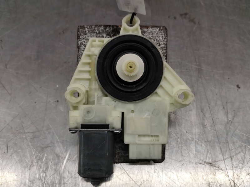Recambio de motor elevalunas trasero izquierdo para skoda fabia iii (nj3) 1.4 tdi referencia OEM IAM 6V0959811A  
