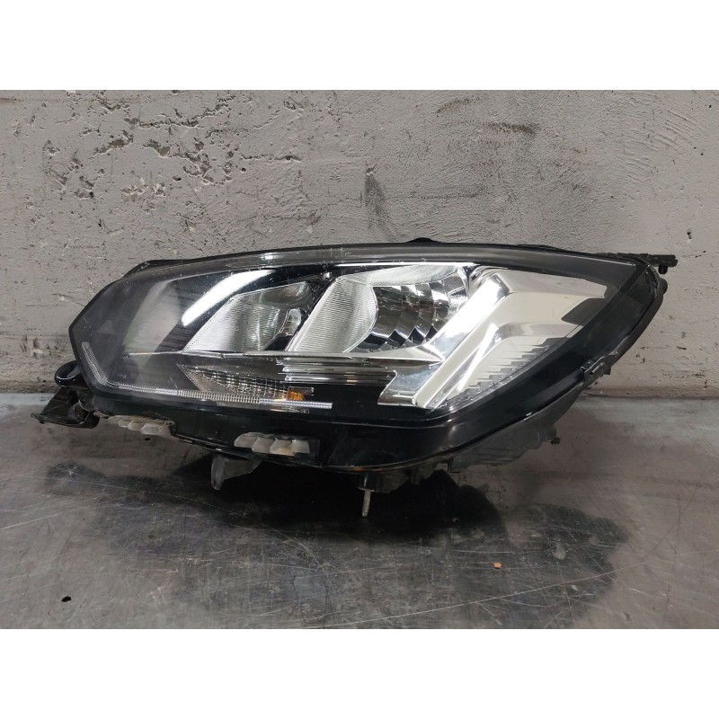 Recambio de faro izquierdo para peugeot 208 ii (ub_, up_, uw_, uj_) 1.5 bluehdi 100 referencia OEM IAM   