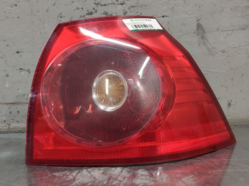 Recambio de piloto trasero derecho para volkswagen golf v (1k1) 1.9 tdi referencia OEM IAM   