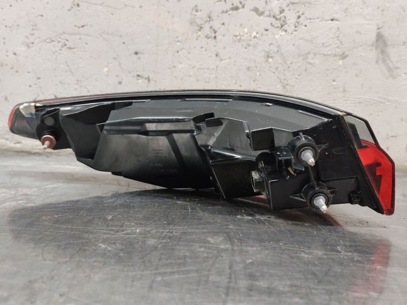 Recambio de piloto trasero derecho para bmw 4 descapotable (g23, g83) m4 competition m xdrive referencia OEM IAM 63219479090  