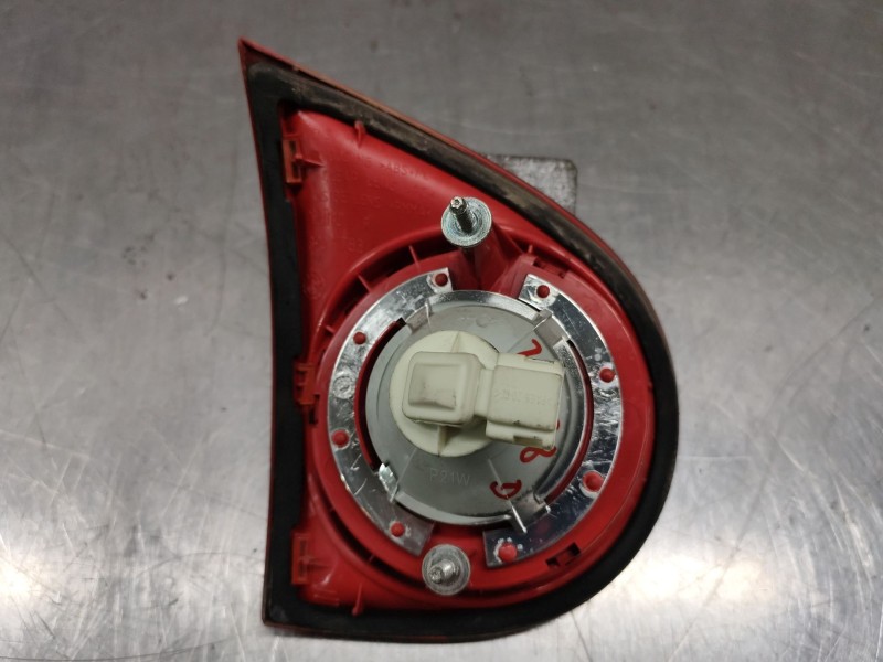 Recambio de piloto trasero derecho interior para volkswagen golf v (1k1) 1.9 tdi referencia OEM IAM   