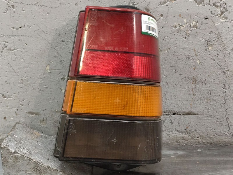 Recambio de piloto trasero derecho para seat marbella 0.9 cat referencia OEM IAM   