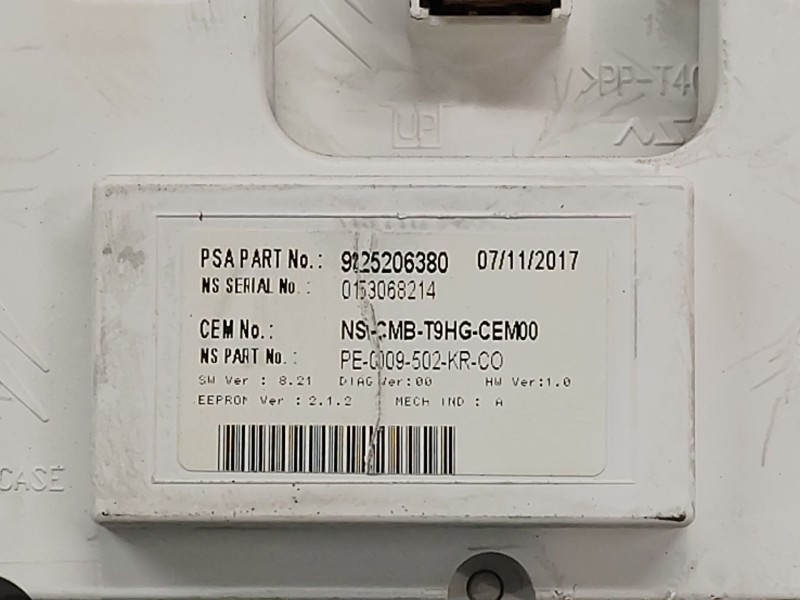 Recambio de cuadro instrumentos para peugeot 308 active referencia OEM IAM 9825206380  
