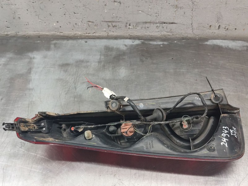 Recambio de piloto trasero derecho para nissan note (e11, ne11) 1.5 dci referencia OEM IAM   