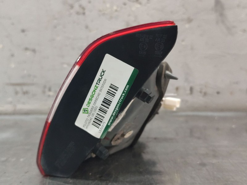 Recambio de piloto trasero derecho interior para hyundai i30 (gd) 1.6 crdi referencia OEM IAM   