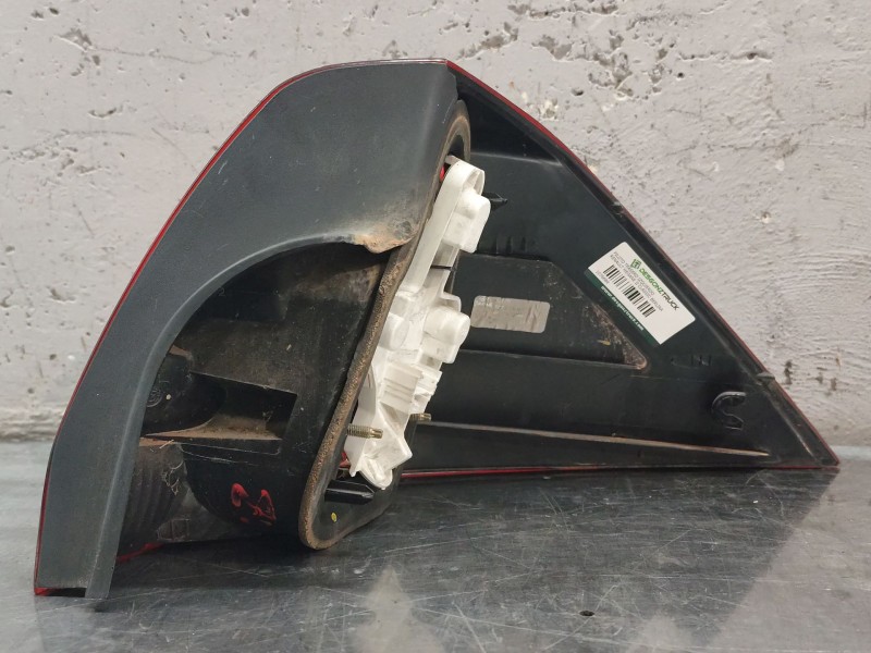 Recambio de piloto trasero izquierdo para renault megane ii classic berlina confort authentique referencia OEM IAM   