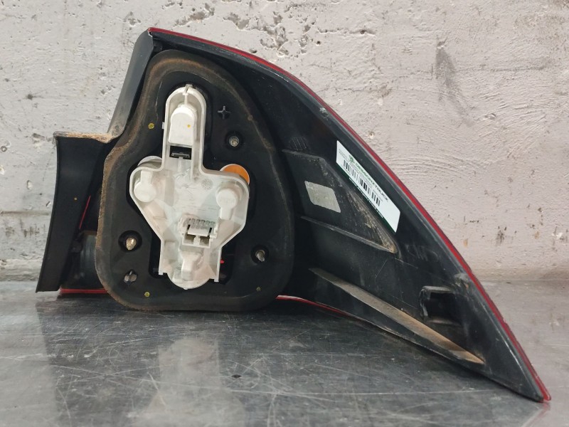 Recambio de piloto trasero izquierdo para renault megane ii classic berlina confort authentique referencia OEM IAM   