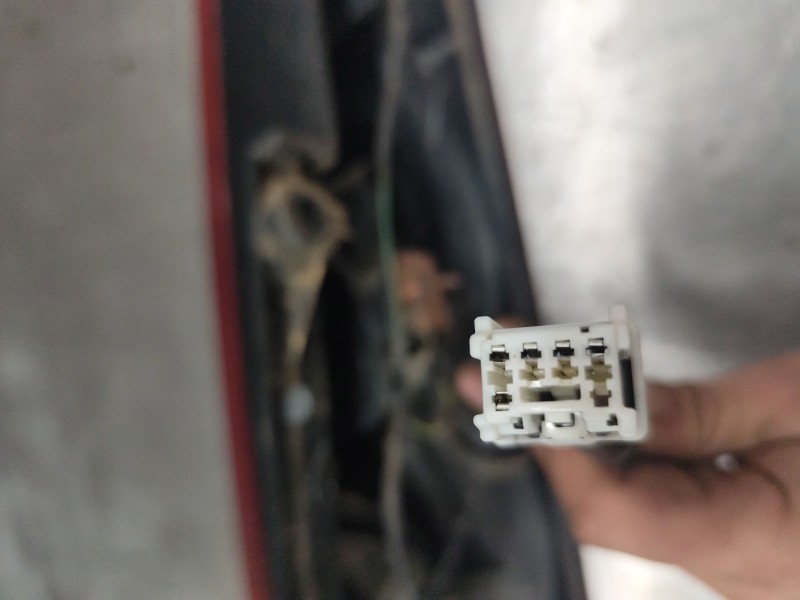 Recambio de piloto trasero izquierdo para nissan note (e11, ne11) 1.5 dci referencia OEM IAM   