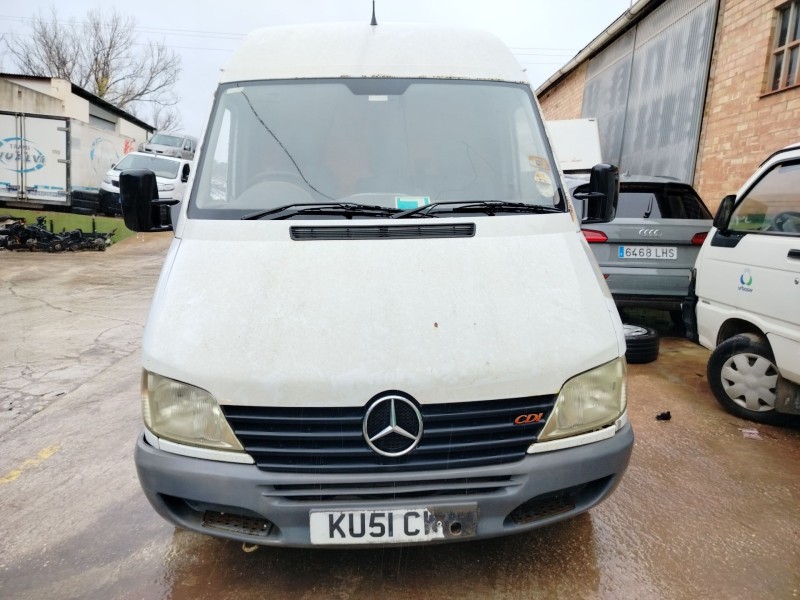 mercedes-benz sprinter 3-t furgoneta (b903) del año 2000