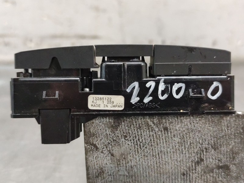 Recambio de warning para opel astra j lim. excellence referencia OEM IAM 13285122  