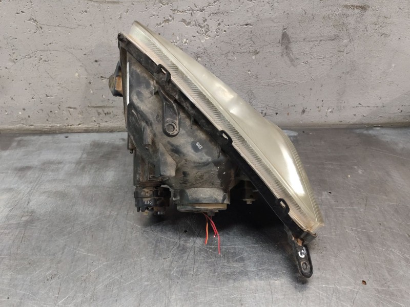 Recambio de faro derecho para toyota rav 4 ii (_a2_) 2.0 4wd (aca21, aca20) referencia OEM IAM   