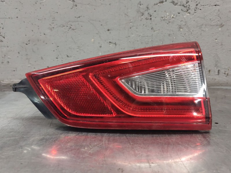 Recambio de piloto trasero derecho interior para nissan qashqai ii (j11, j11_) 1.5 dci referencia OEM IAM   