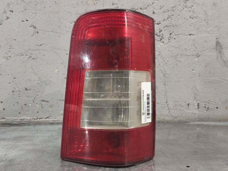 Recambio de piloto trasero derecho para citroën berlingo 1.9 d x plus familiar referencia OEM IAM   