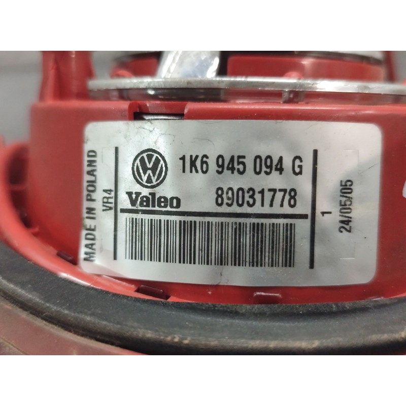 Recambio de piloto trasero derecho interior para volkswagen golf v berlina (1k1) conceptline (e) referencia OEM IAM 1K6945094G  