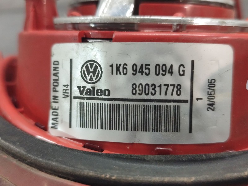 Recambio de piloto trasero derecho interior para volkswagen golf v berlina (1k1) conceptline (e) referencia OEM IAM 1K6945094G  