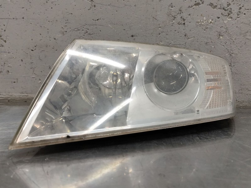 Recambio de faro izquierdo para skoda octavia ii combi (1z5) 2.0 tdi 4x4 referencia OEM IAM   