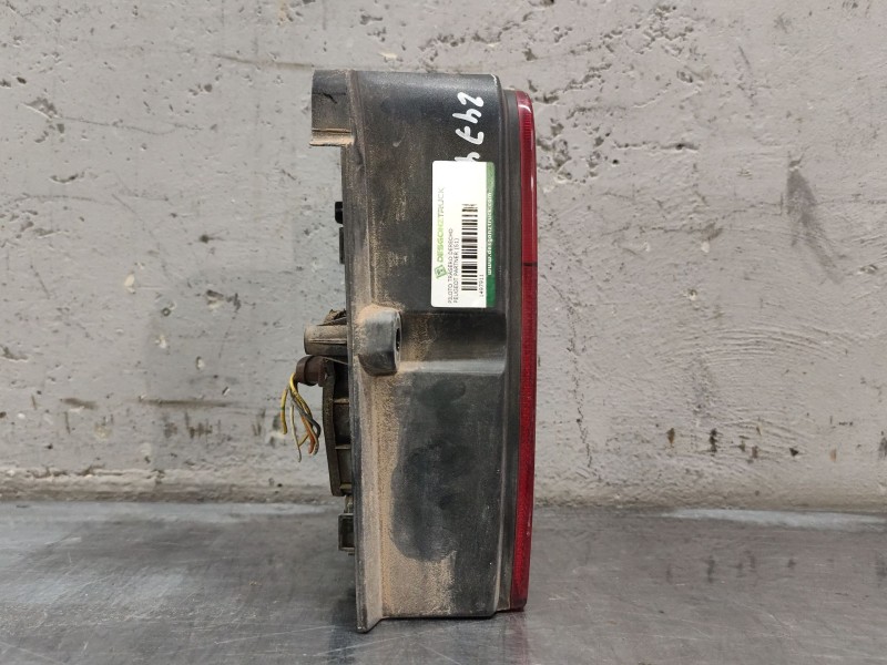 Recambio de piloto trasero derecho para peugeot partner (s1) combispace referencia OEM IAM   