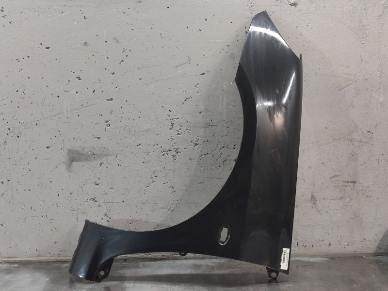 Recambio de aleta delantera izquierda para peugeot 307 (s1) xr clim plus referencia OEM IAM   