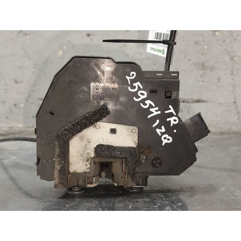 Recambio de cerradura puerta trasera izquierda para renault clio iv (bh_) 0.9 tce 90 referencia OEM IAM 825015591R  