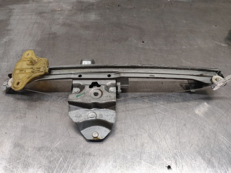 Recambio de elevalunas delantero izquierdo para renault clio iv (bh_) 0.9 tce 90 referencia OEM IAM 12B00109202C  