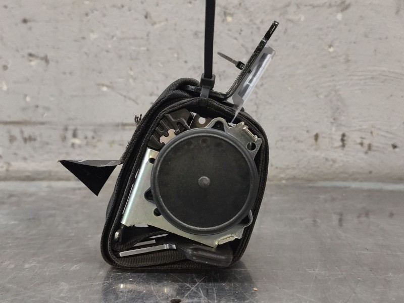 Recambio de cinturon seguridad trasero izquierdo para renault clio iv (bh_) 0.9 tce 90 referencia OEM IAM   