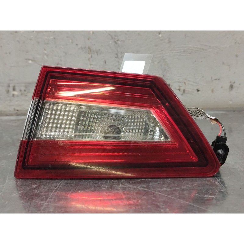 Recambio de piloto trasero derecho interior para renault clio iv (bh_) 0.9 tce 90 referencia OEM IAM   