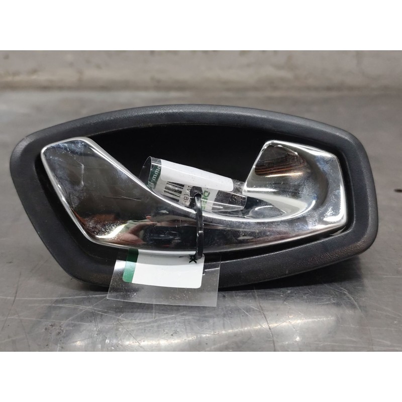 Recambio de maneta interior delantera derecha para renault clio iv (bh_) 0.9 tce 90 referencia OEM IAM   