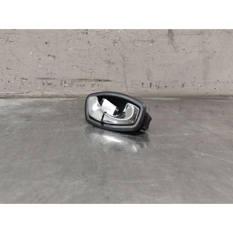 Recambio de maneta interior trasera derecha para renault clio iv (bh_) 0.9 tce 90 referencia OEM IAM   