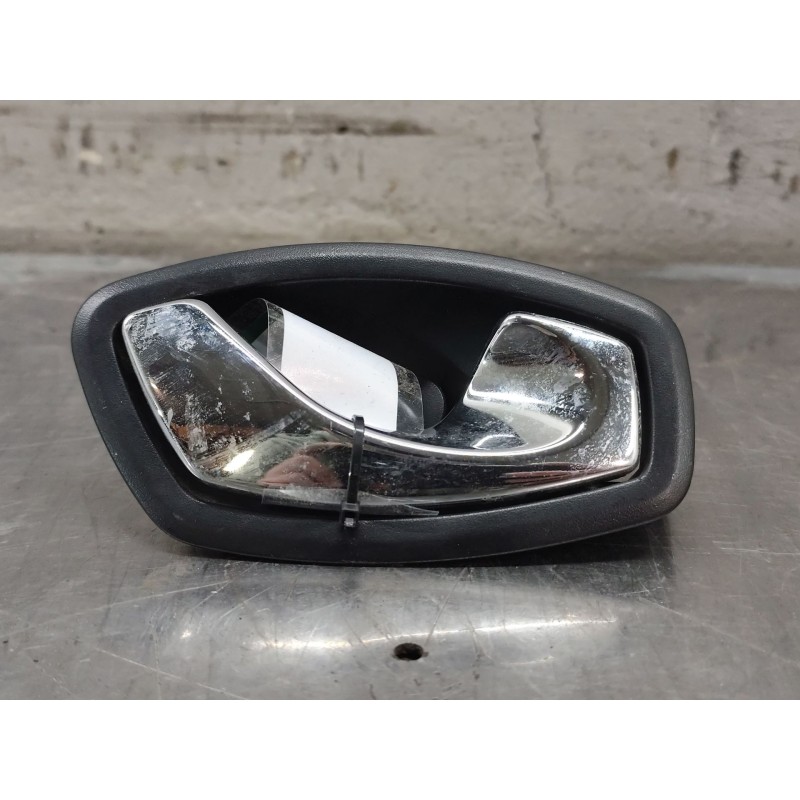 Recambio de maneta interior trasera derecha para renault clio iv (bh_) 0.9 tce 90 referencia OEM IAM   