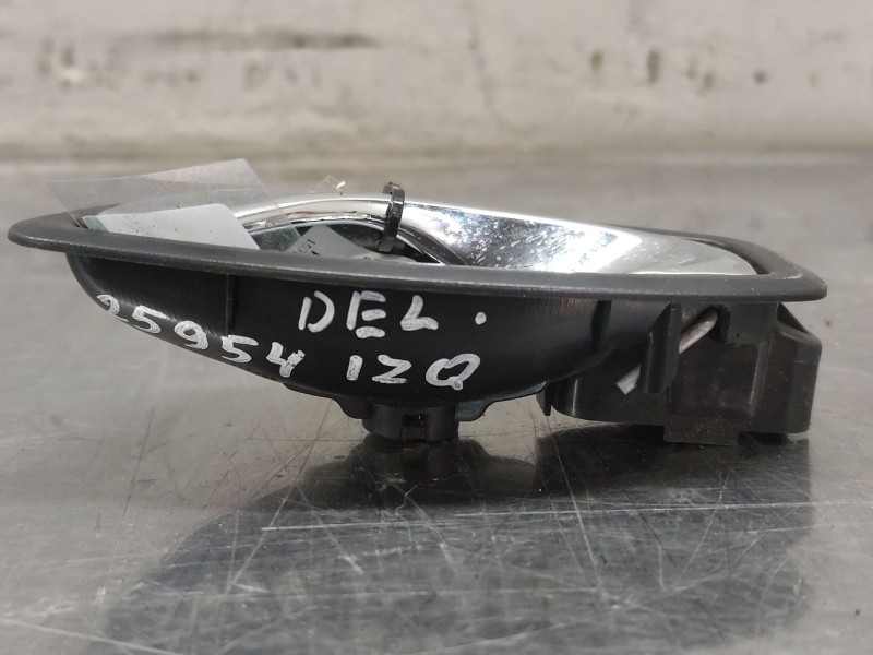Recambio de maneta interior delantera izquierda para renault clio iv (bh_) 0.9 tce 90 referencia OEM IAM   