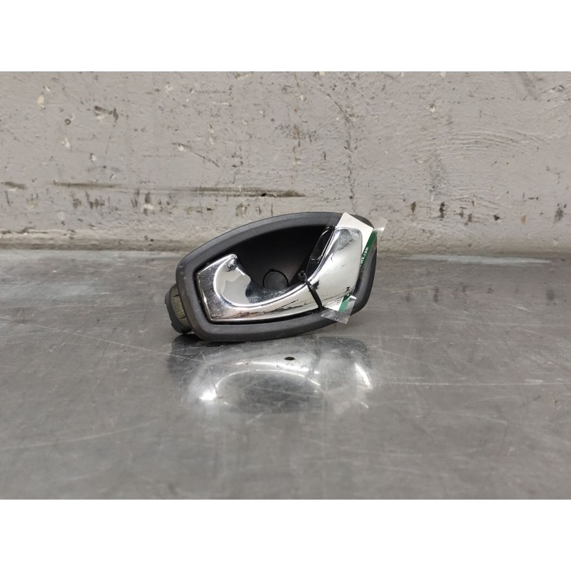 Recambio de maneta interior trasera izquierda para renault clio iv (bh_) 0.9 tce 90 referencia OEM IAM   