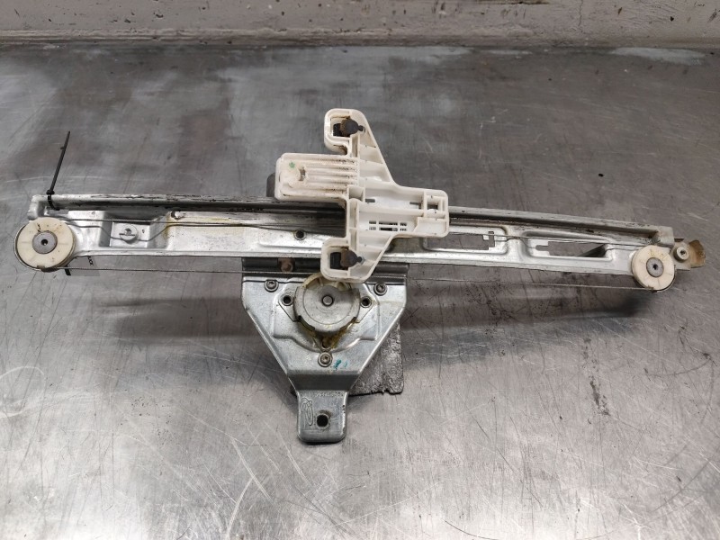 Recambio de elevalunas trasero izquierdo para jeep compass (mk49) 2.2 crd referencia OEM IAM 05074823AAF  