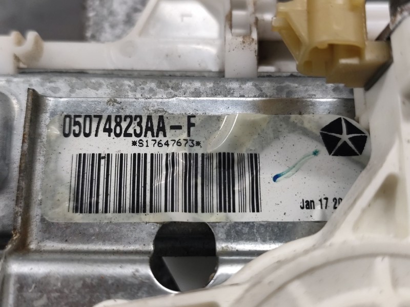 Recambio de elevalunas trasero izquierdo para jeep compass (mk49) 2.2 crd referencia OEM IAM 05074823AAF  