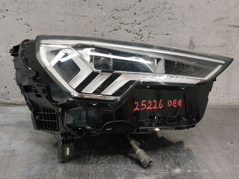 Recambio de faro derecho para audi q3 (f3b) 35 tdi quattro referencia OEM IAM 83A941034  