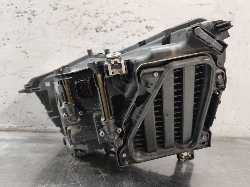 Recambio de faro derecho para audi q3 (f3b) 35 tdi quattro referencia OEM IAM 83A941034  