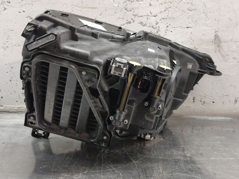 Recambio de faro izquierdo para audi q3 (f3b) 35 tdi quattro referencia OEM IAM 83A941033  