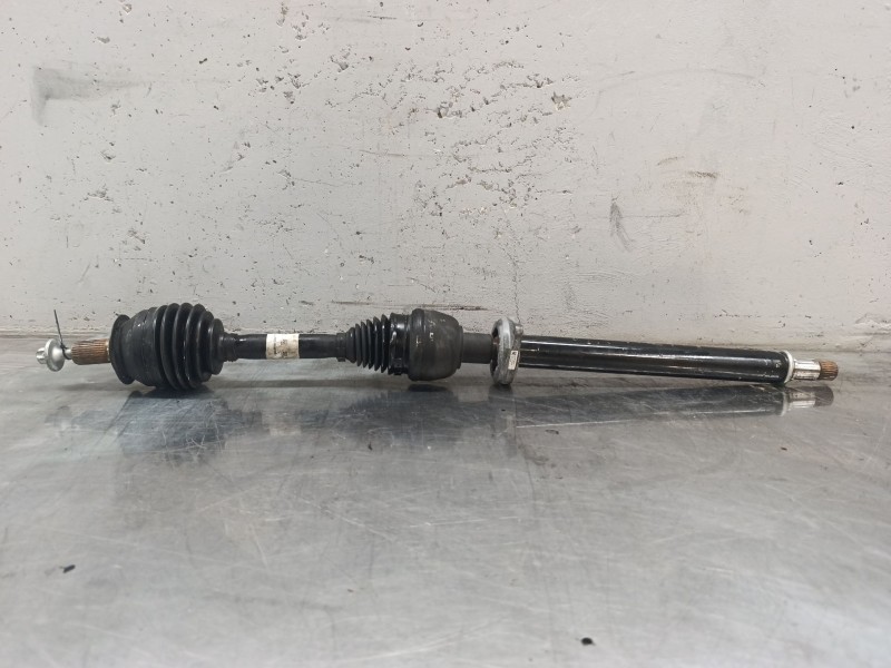 Recambio de transmision delantera derecha para infiniti q30 1.5 d referencia OEM IAM 2463309100  