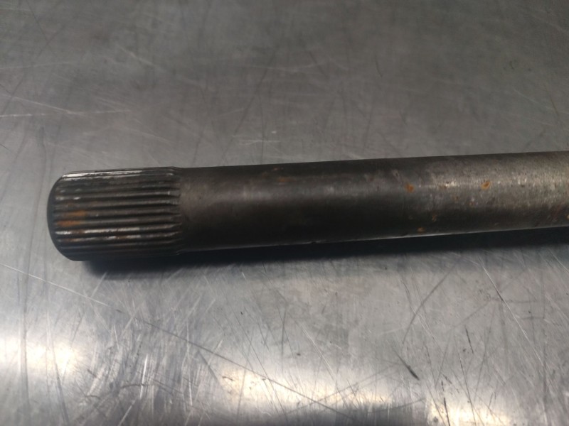 Recambio de transmision trasera derecha para nissan cabstar 01.04  3.0 diesel referencia OEM IAM   