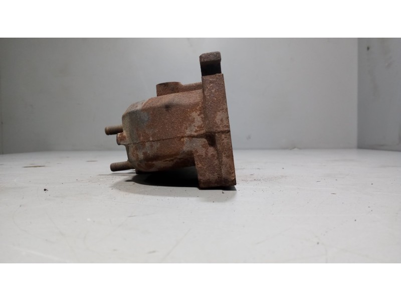 Recambio de colector escape para nissan atleon 140 referencia OEM IAM 140049X701  