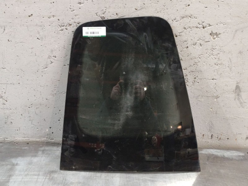 Recambio de luna trasera izquierda para ford tourneo courier b460 monospace 1.0 ecoboost referencia OEM IAM   