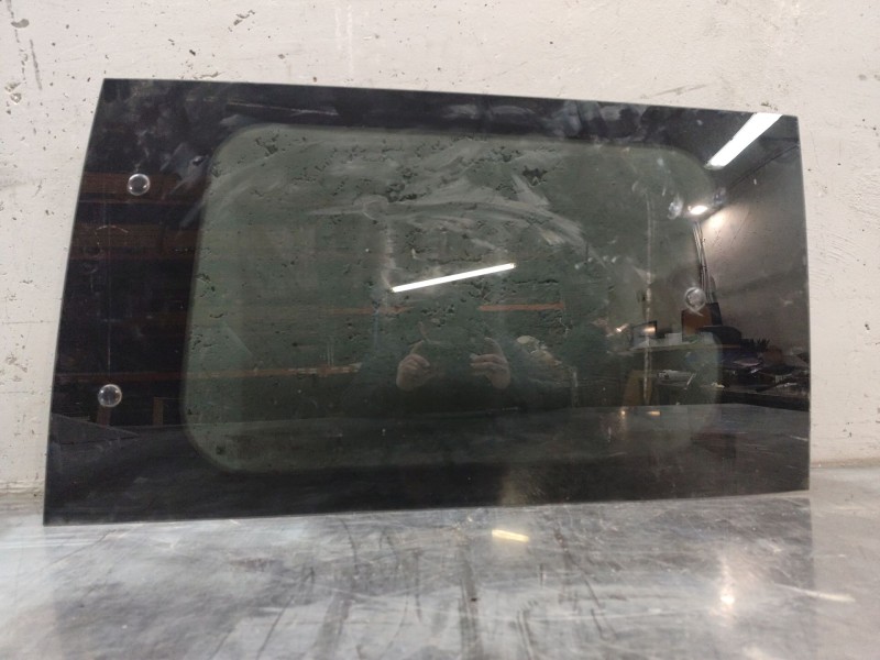 Recambio de luna trasera izquierda para ford tourneo courier b460 monospace 1.0 ecoboost referencia OEM IAM   