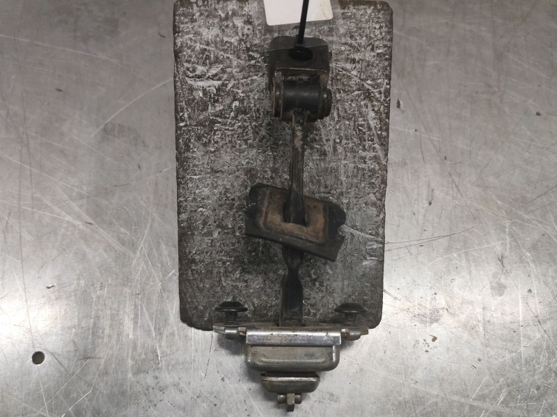 Recambio de retenedor puerta para skoda octavia ii combi (1z5) 2.0 tdi 4x4 referencia OEM IAM   