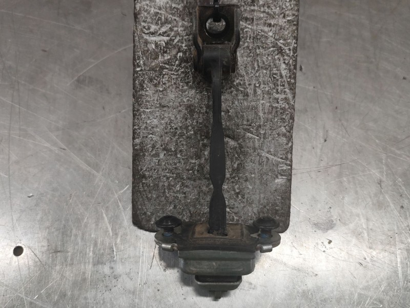 Recambio de retenedor puerta para skoda octavia ii combi (1z5) 2.0 tdi 4x4 referencia OEM IAM   