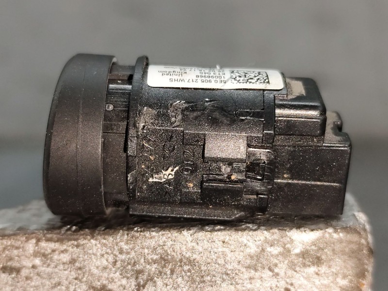 Recambio de boton start/stop off para volkswagen passat berlina (3b2) comfortline referencia OEM IAM   