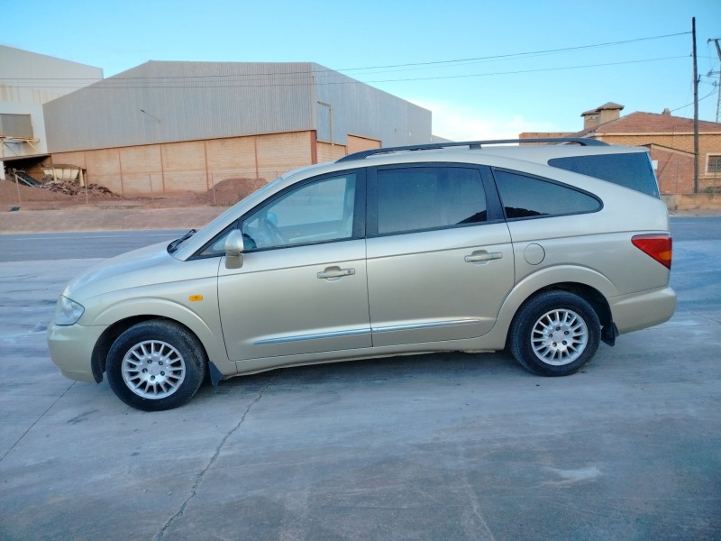 ssangyong rodius i del año 2010
