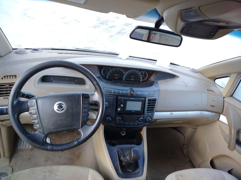 ssangyong rodius i del año 2010