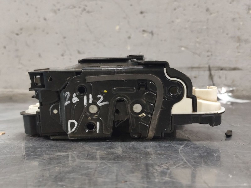 Recambio de cerradura puerta delantera izquierda para skoda fabia iii (nj3) 1.4 tdi referencia OEM IAM 6V1837015A  